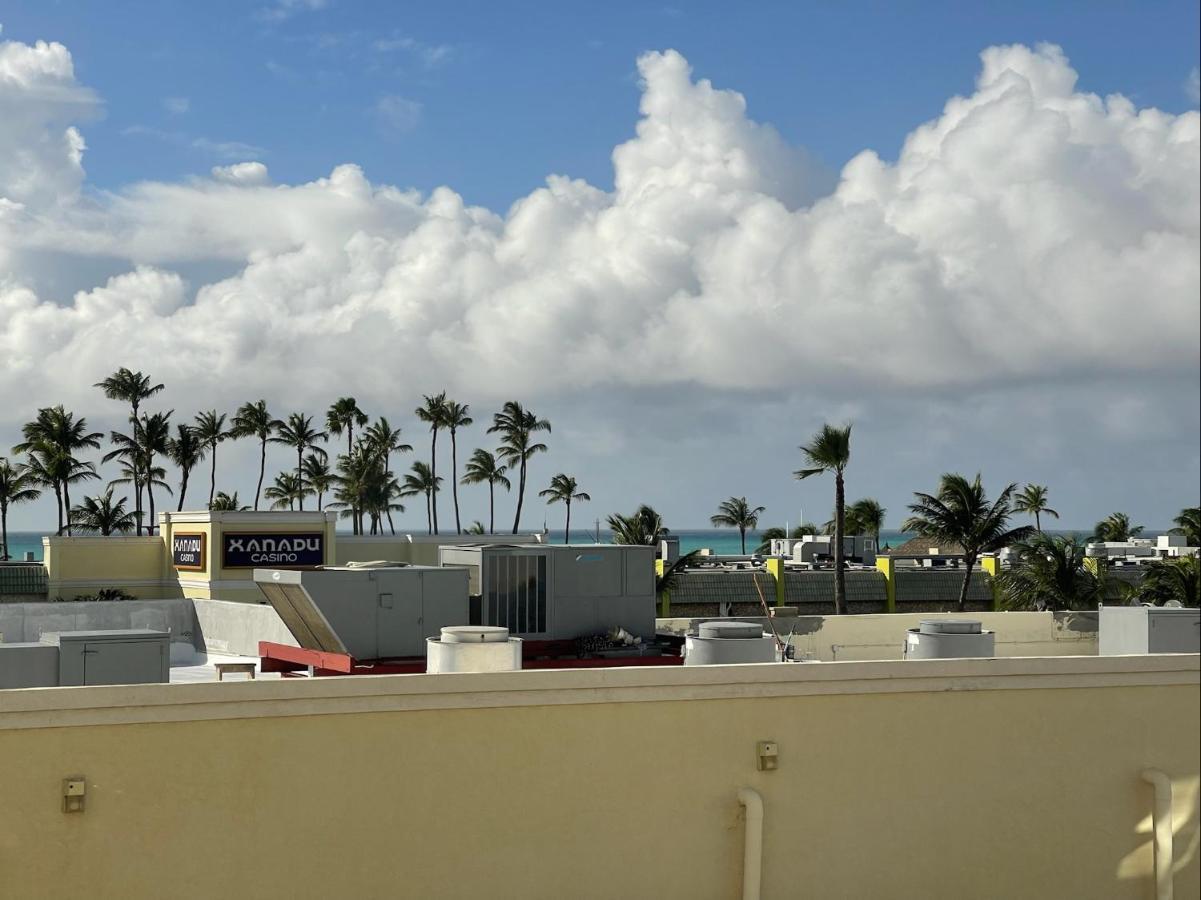 Luxury Ocean View Condo @ Aruba'S Palm Beach Exterior foto